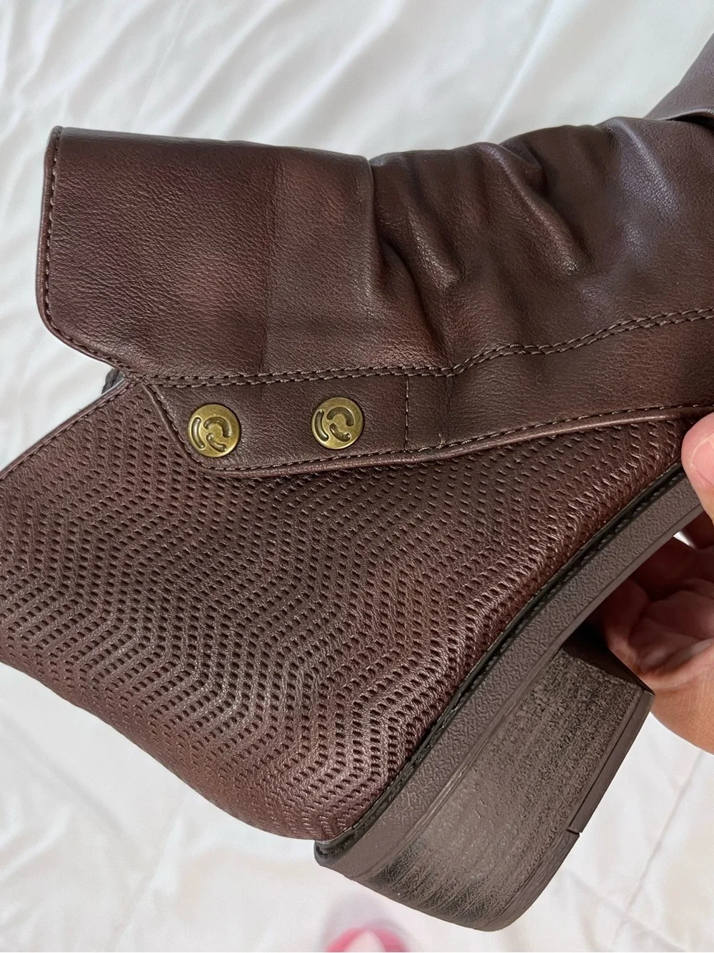 Baretraps Steve Womens Brown Faux Leather Round Toe Ankle Boots size 10